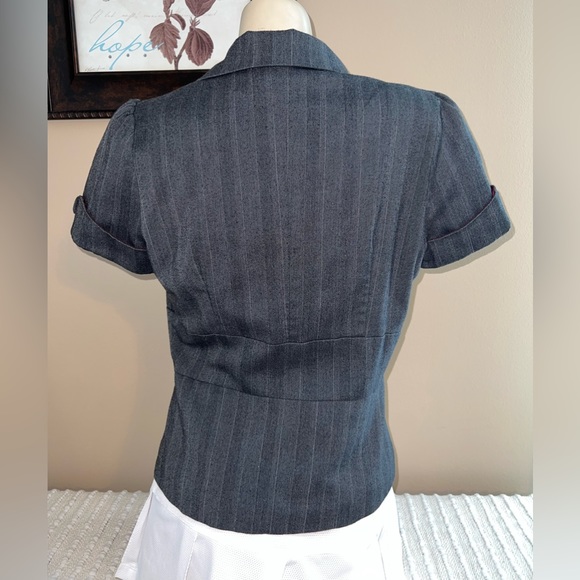 Gray Short Sleeve Three Button Blazer Jacket Size Large - Picture 2 of 11